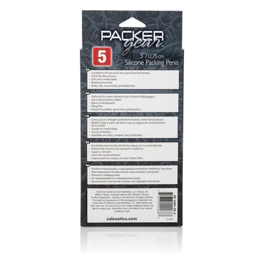 Packer in silicone morbido CalExotics colore caramello con base da imbracatura sicura per uso quotidiano discreto