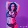 Arnés multicadena talla grande CALEXOTICS en cuero vegano negro con interior de terciopelo, cierre de hebilla metálica" }, { "fr