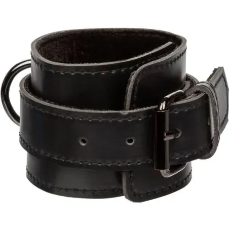 Manette per caviglie CalExotics Euphoria regolabili in pelle vegana e velluto, con anelli a D e bottoni a pressione.
