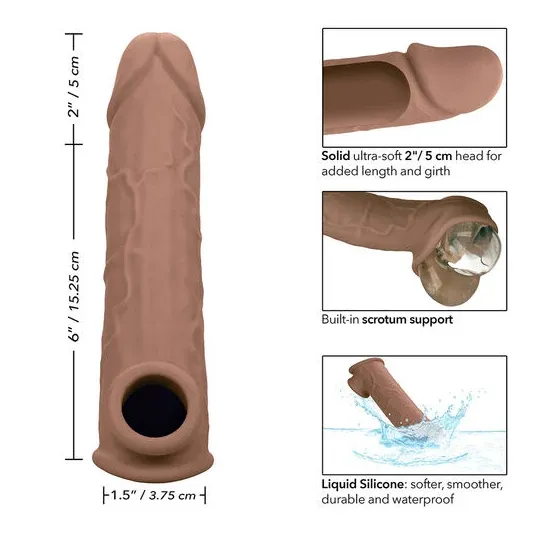 Extension pénienne réaliste CalExotics peau marron, ajout 5 cm avec sangle scrotale intégrée, silicone liquide ultra-doux.