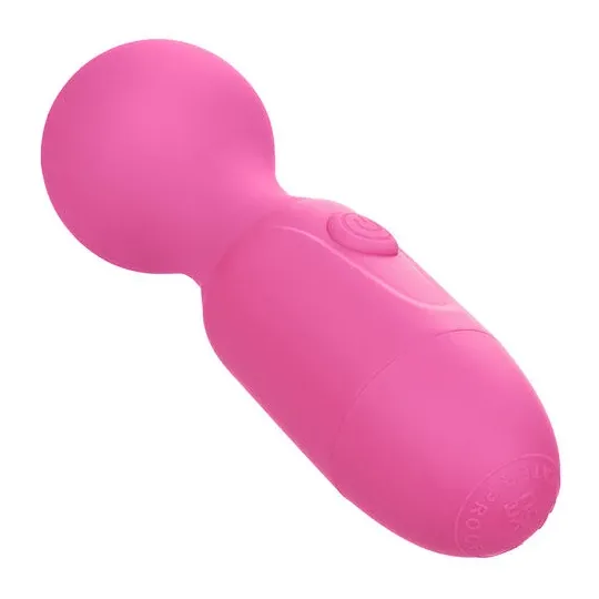 Massaggiatore ricaricabile Calexotics rosa, 10 vibrazioni, silicone morbido, design ergonomico per benessere sensoriale.