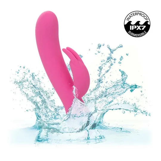 Vibrateur lapin rechargeable Calexotics en silicone rose avec double stimulation et moteurs indépendants