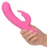 Vibrateur lapin rechargeable Calexotics en silicone rose avec double stimulation et moteurs indépendants