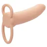 Doppelpenetrator dick Calexotics Maxx Thick in Hautfarbe mit 10 Vibrationsmodi und Hodensackring