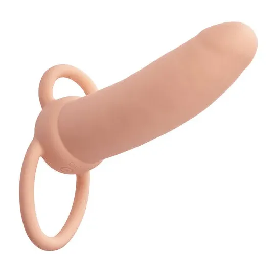 Double pénétrateur épais Calexotics Maxx Thick couleur chair avec 10 vibrations et anneau scrotal intégré