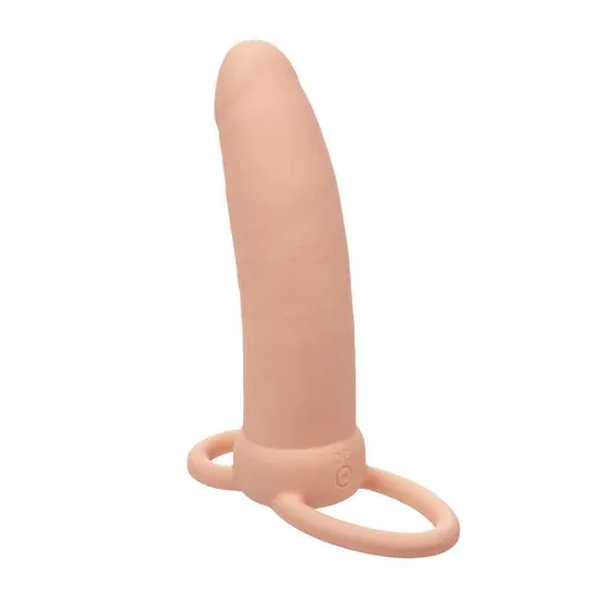 Doppio penetratore spesso Calexotics Maxx Thick colore pelle con 10 modalità di vibrazione e anello scrotale
