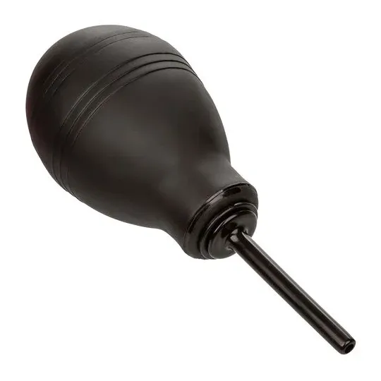 Douche anale noire CALEXOTICS avec valve anti-reflux, capacité 216 ml, pour hygiène intime.