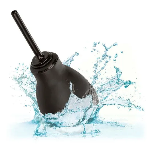 Douche anale noire CALEXOTICS avec valve anti-reflux, capacité 216 ml, pour hygiène intime.