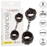 Vue d'ensemble des poignets de contrainte rembourrés CALEXOTICS noirs avec boucles réglables.