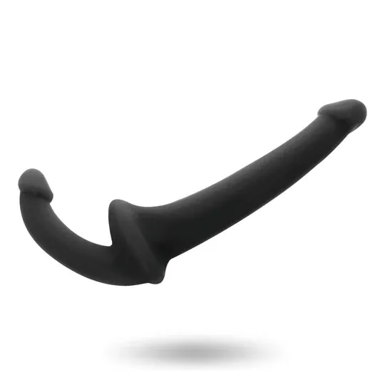 Geschirrfreier Doppeldildo Addicted Toys schwarz – Gesamtansicht mit zwei Enden unterschiedlicher Größe für Paare