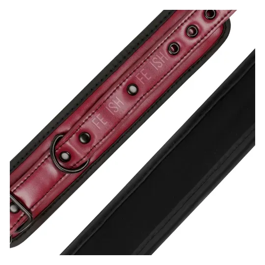 D-227424 FETISH SUBMISSIVE DARK ROOM