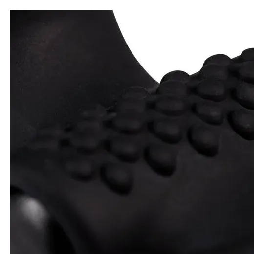 Black vibrating ring ADRIEN LASTIC with flexible tongue for clitoral stimulation