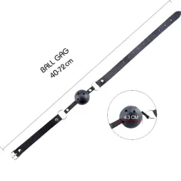 Atmungsaktiver BDSM-Knebel ALIVE schwarz mit perforiertem Design für leichte Unterwerfung und Komfort