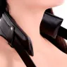 Verstellbarer Beinbegrenzer aus schwarzem Kunstleder ALIVE mit Karabiner für BDSM-Fesselung