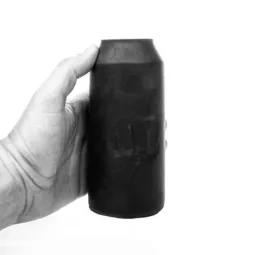 ALL BLACK Energy Dosenmasturbator in Schwarz – Vorderansicht