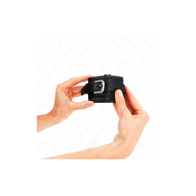 D-241063 KINK WRIST RESTRAINT