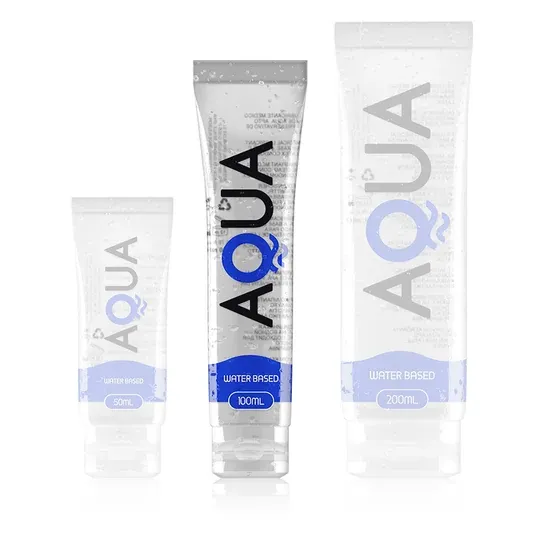 AQUA QUALITY water-based lubricant 100 ml in a clear bottle, odorless and residue-free.