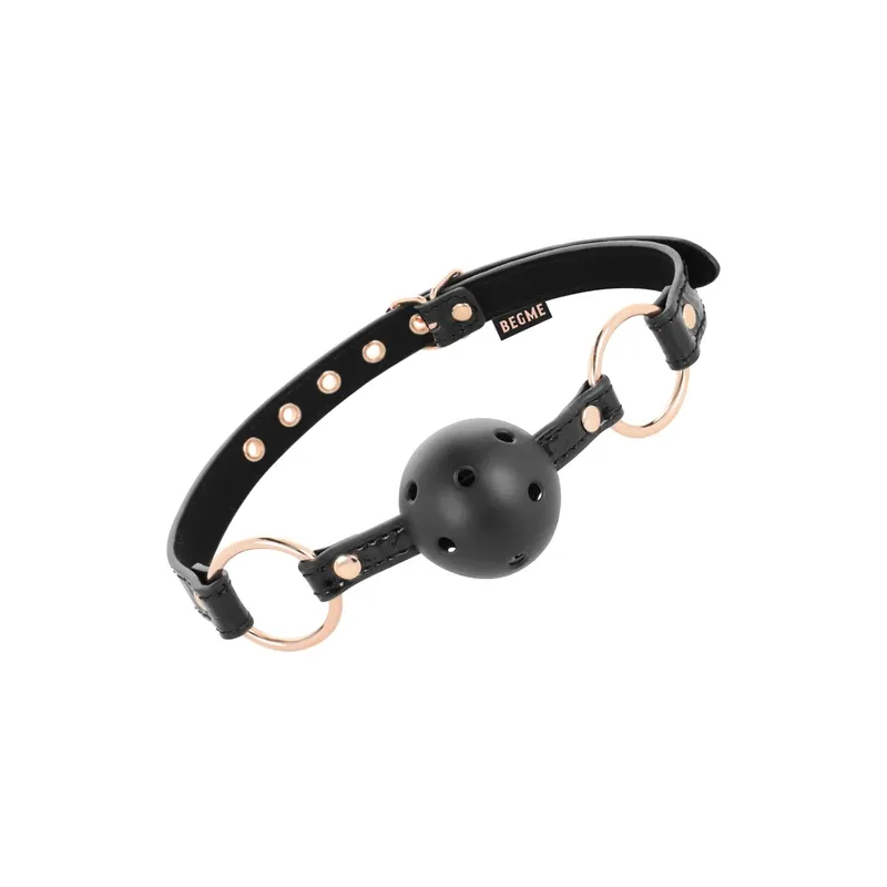 Bavaglio a palla in pelle vegana nero BEGME Black Edition con fori di ventilazione per sicurezza