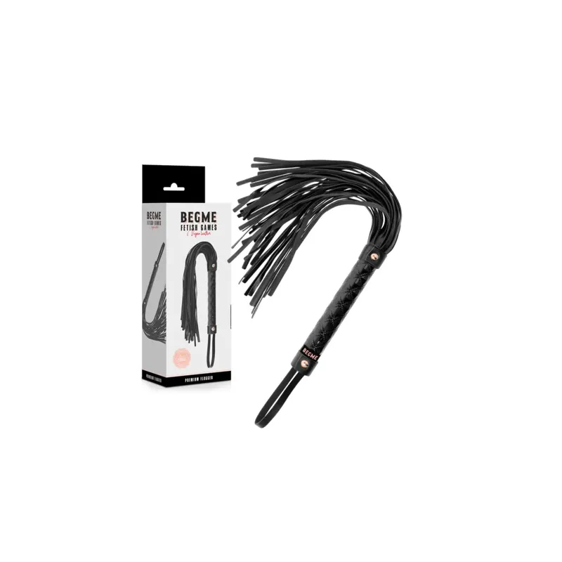 Frusta BDSM in pelle vegana nera, marca BEGME Black Edition, impugnatura ergonomica e strisce morbide.