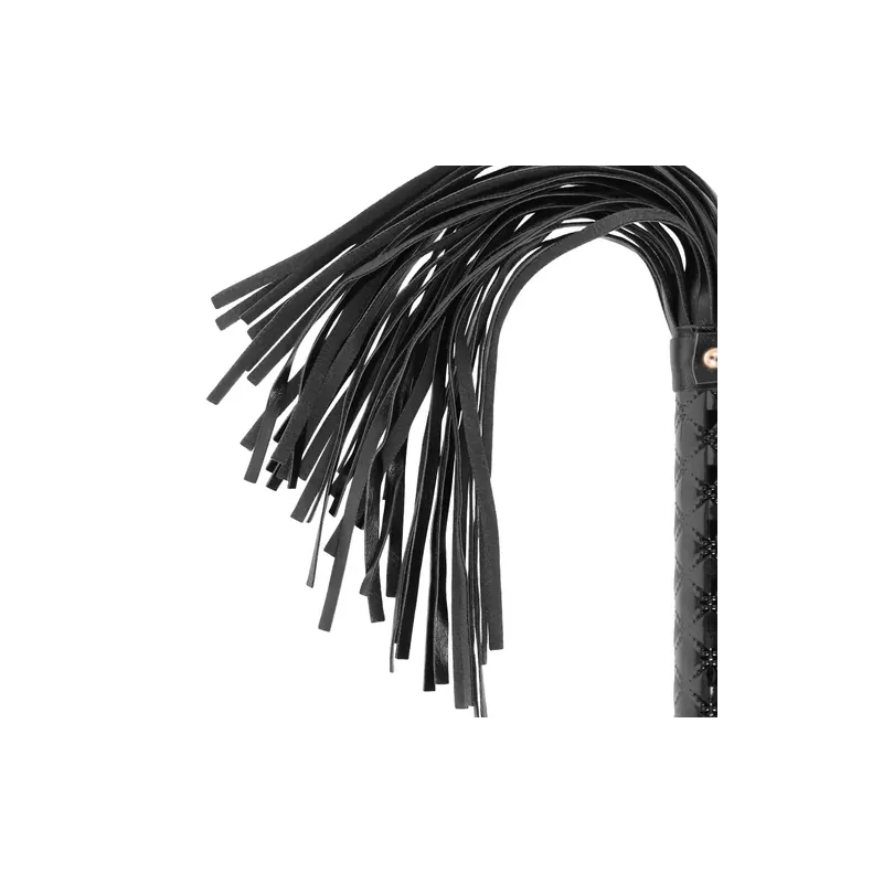 Frusta BDSM in pelle vegana nera, marca BEGME Black Edition, impugnatura ergonomica e strisce morbide.