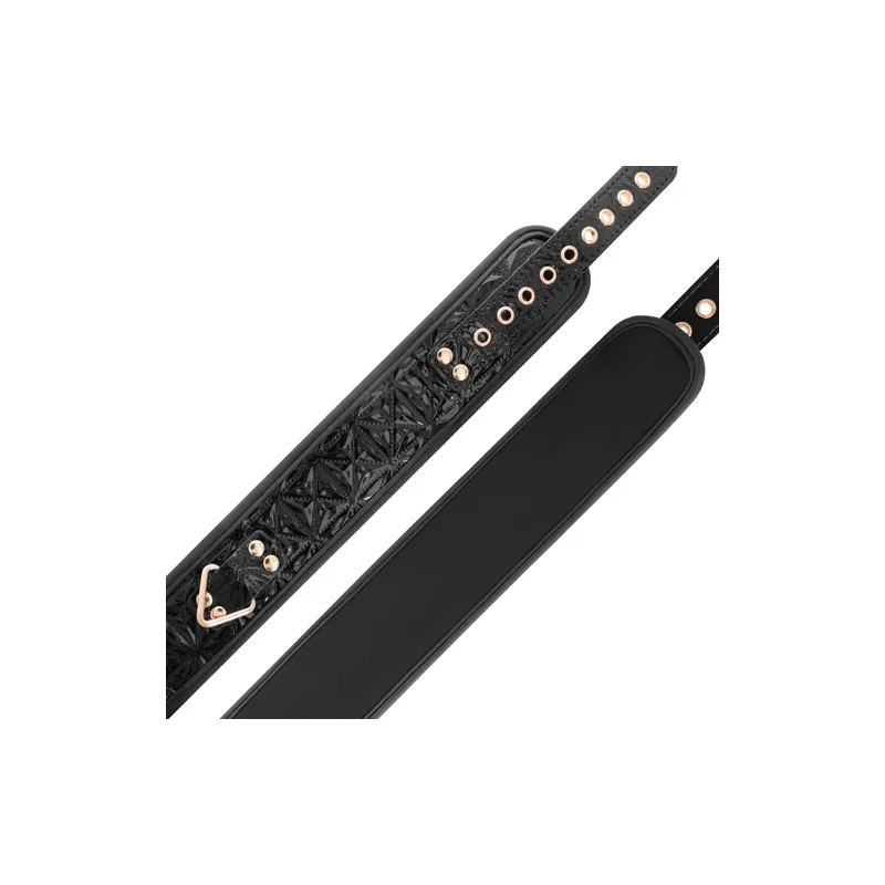 Black vegan leather BDSM collar BEGME Black Edition with nickel-free metal ring and control strap.