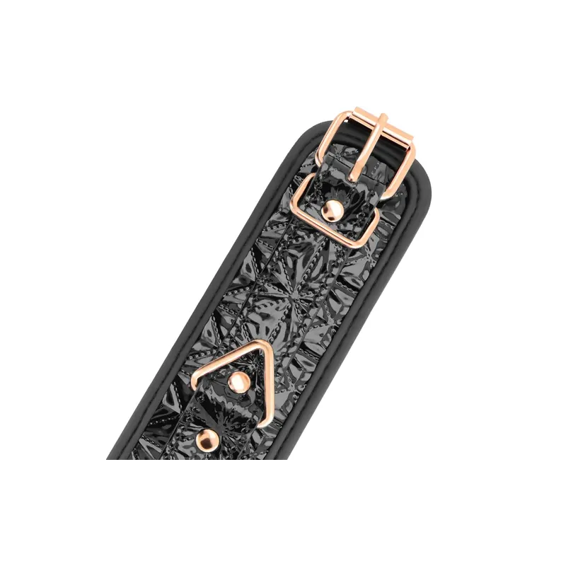 Manette in finta pelle nera BEGME Black Edition, metallo senza nichel, regolabili e imbottite per giochi BDSM.
