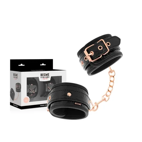 Menottes en simili cuir noir BEGME Black Edition, métal sans nickel, réglables et rembourrées pour jeux BDSM.
