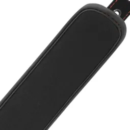 Menottes BEGME rouges en cuir vegan avec doublure néoprène, accessoire bondage premium