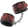 Esposas BEGME rojas en cuero vegano con forro de neopreno, accesorio bondage premium