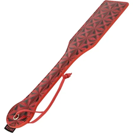 Paddle BDSM en cuir végétalien rouge, marque BEGME RED EDITION, pour jeux de domination et soumission.