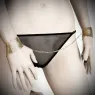 Manette gioiello in maglia metallica dorata, marca Désir Métallique, accessorio seducente