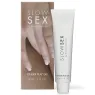 Gel massaggio sensuale SLOW SEX Finger Play, a base d'acqua con aloe vera, profumo cocco, 30 ml, applicazione digitale.