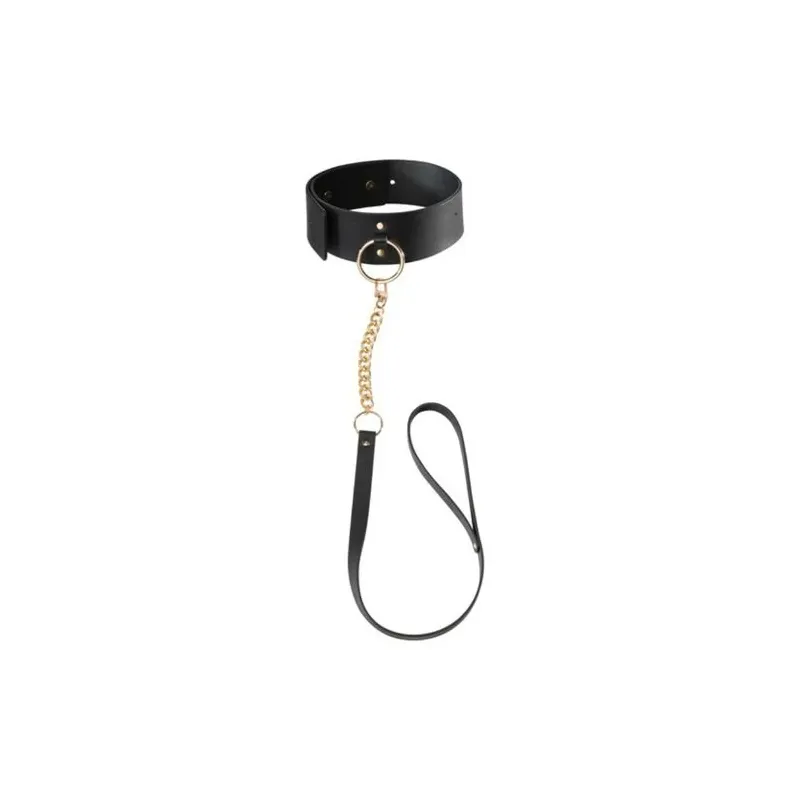 Collar bondage negro con correa Bijoux Maze, anillo metálico, fondo blanco" }, { "id_image": 6858, "fr": "Mannequin portant coll