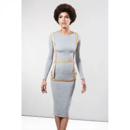 Imbracatura a forma di vestito regolabile marrone Bijoux Indiscrets Maze, imbracatura bondage vegana.