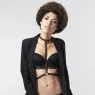 Imbracatura bondage nera regolabile Bijoux Indiscrets Maze, accessorio erotico moda vegan, fibbie collo e vita