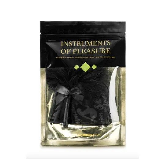 Set di piacere BIJOUX INDISCRETS: piumino erotico, manette raso, maschera raso - accessori sensuali