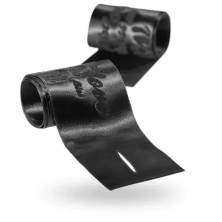 Lote de 2 esposas de seda Bijoux Petits Bonbons: cintas de raso dobladas para juegos de bondage.