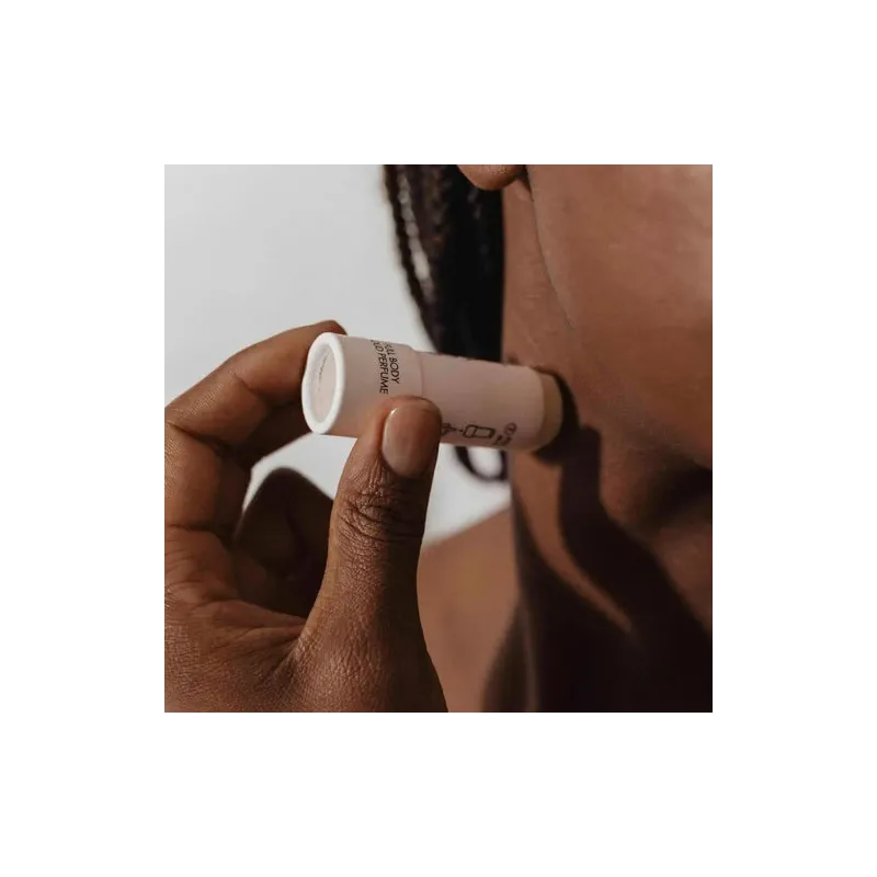 Profumo solido per corpo Slow Sex al cocco, confezione alluminio, senza alcol, per zone intime.