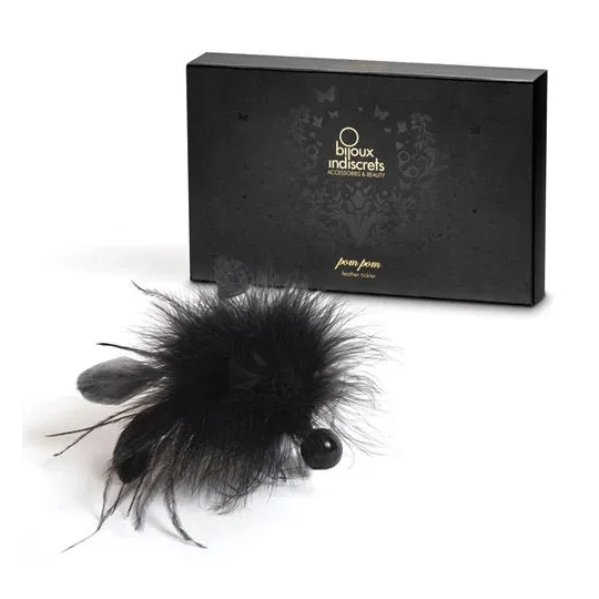 Black feather tickler by Bijoux Indiscrets for intimate play