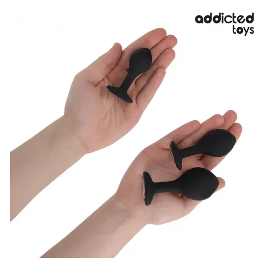 Set completo di 3 plug anali progressivi Addicted Toys con gioiello scintillante