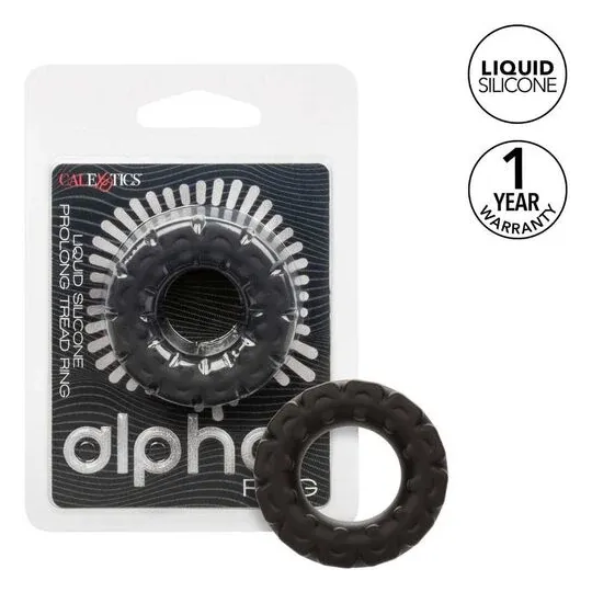 Anello prolungatore Alpha in silicone liquido nero di CalExotics, per erezioni più ferme e durature.