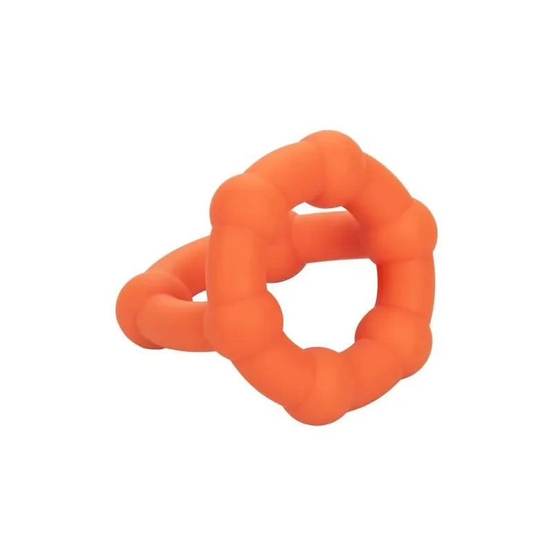 Oranger CalExotics Alpha All Star Penisring aus flüssigem Silikon mit Doppelring und Perlen.