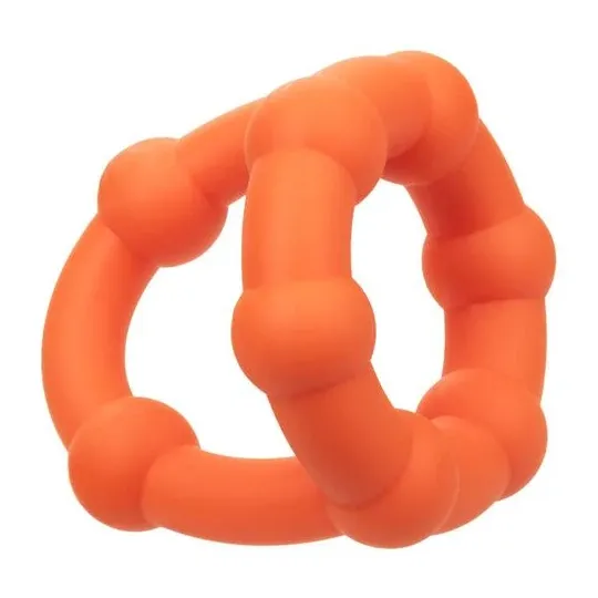 Oranger CalExotics Alpha All Star Penisring aus flüssigem Silikon mit Doppelring und Perlen.