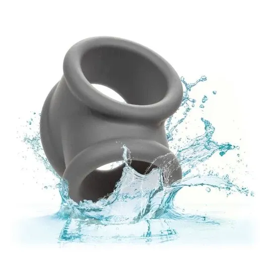 Anillo de erección Alpha Precision CalExotics gris, silicona líquida, doble anillo para pene y escroto, vista general" } }, { "i