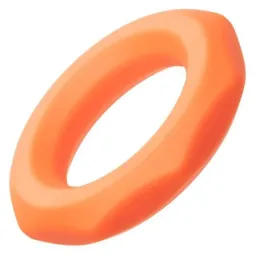 Anneau pénien CalExotics Alpha Sexagon en silicone orange, design hexagonal extensible, pour endurance et plaisir.