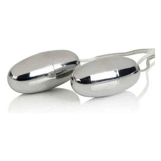 Balles vibrantes duo argentées CALEXOTICS, multi-vitesses en ABS pour stimulation sensuelle.