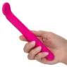 Masseur clitoridien CalExotics Bliss rose en silicone liquide avec tête flexible et 10 vibrations.