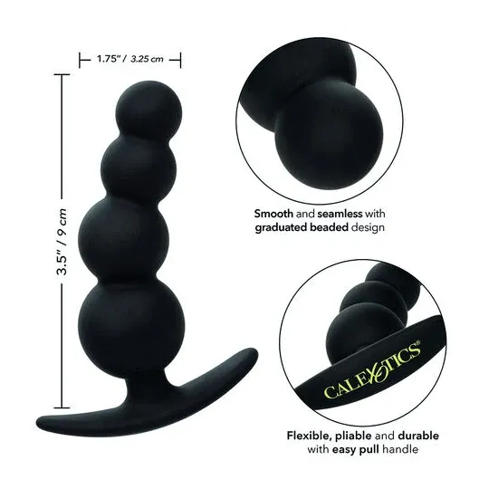 Bouchon de perles graduées CalExotics en silicone noir sur fond blanc, plug anal progressif