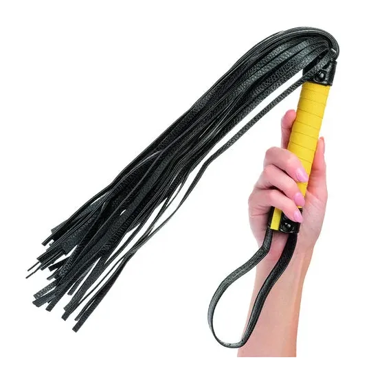Flogger CalExotics en cuir végétalien noir avec poignée texturée et glands, accessoire BDSM pour caresses sensuelles.