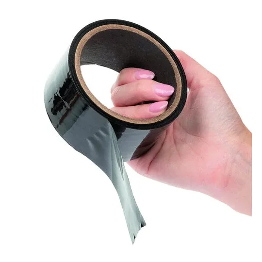 Selbstklebendes Bondageband Calexotics Boundless schwarz, 18 Meter, weiches PVC, wiederverwendbar für kreative Fesselspiele.